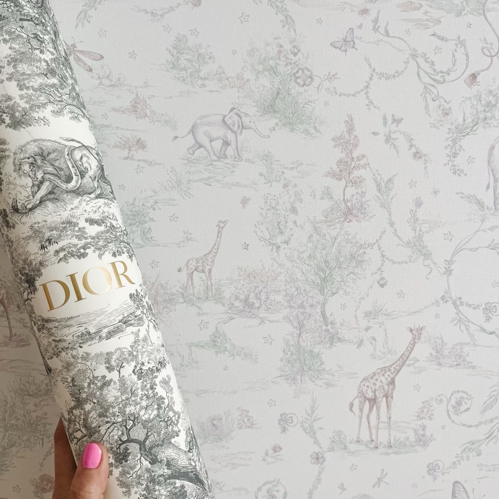 Dior Elegant Wallpaper Tube Decor Keepsake